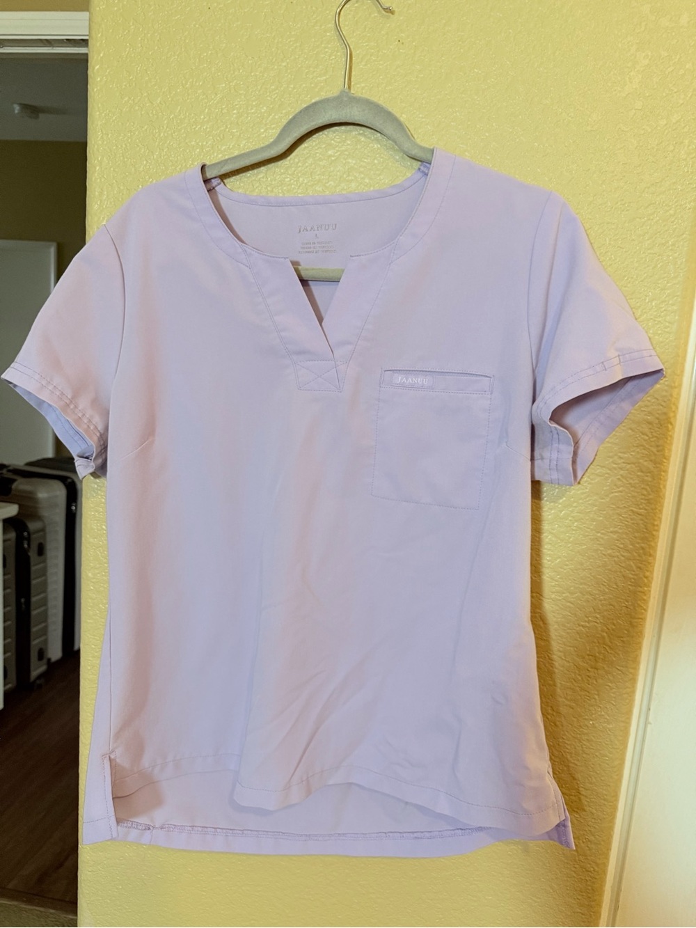 Jaanuu Lavender Notch V-Neck Short Sleeve Scrub Top
